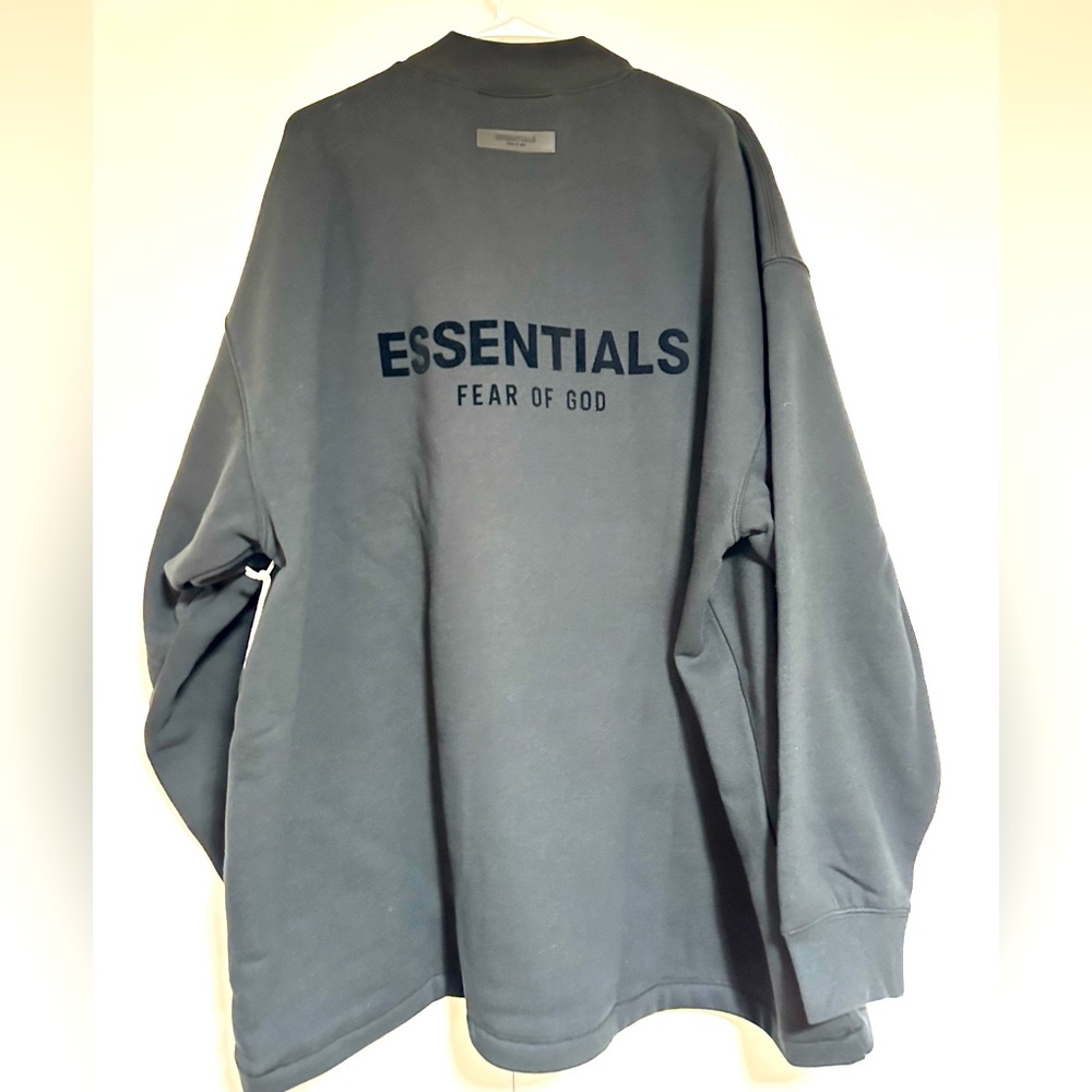 ESSENTIALS FEAR OF GOD